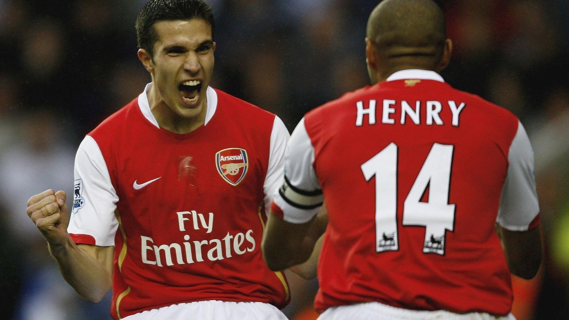 阿奇-格雷，专注自我成长，视贝林厄姆为英格兰中场楷模